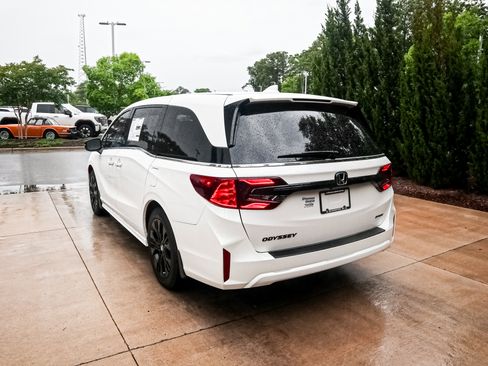 New 2026 Honda Odyssey Sport-L image 8