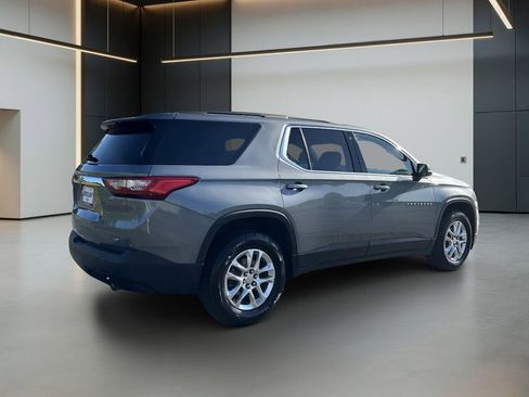 Used 2019 Chevrolet Traverse LT FWD image 5