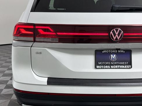 Used 2025 Volkswagen Atlas SE AWD/4WD image 22