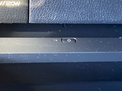 Used 2023 Toyota Camry XSE image 12