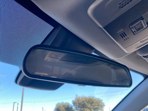 Used 2020 Toyota Camry LE image 26