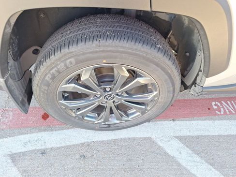 Used 2023 Toyota RAV4 Limited image 11