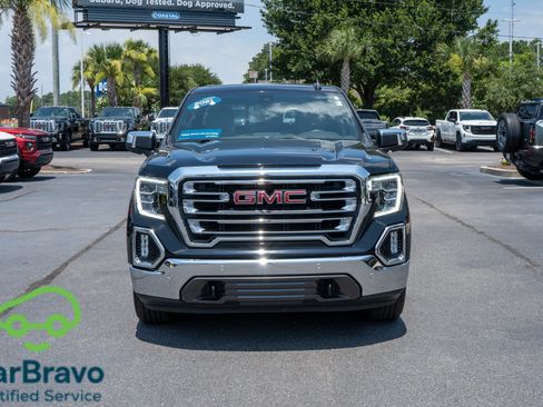 Used 2021 GMC Sierra 1500 SLT w/ SLT Premium Plus Package AWD/4WD image 8