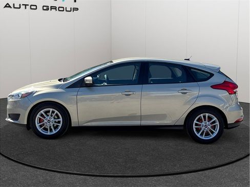 Used 2015 Ford Focus SE image 5