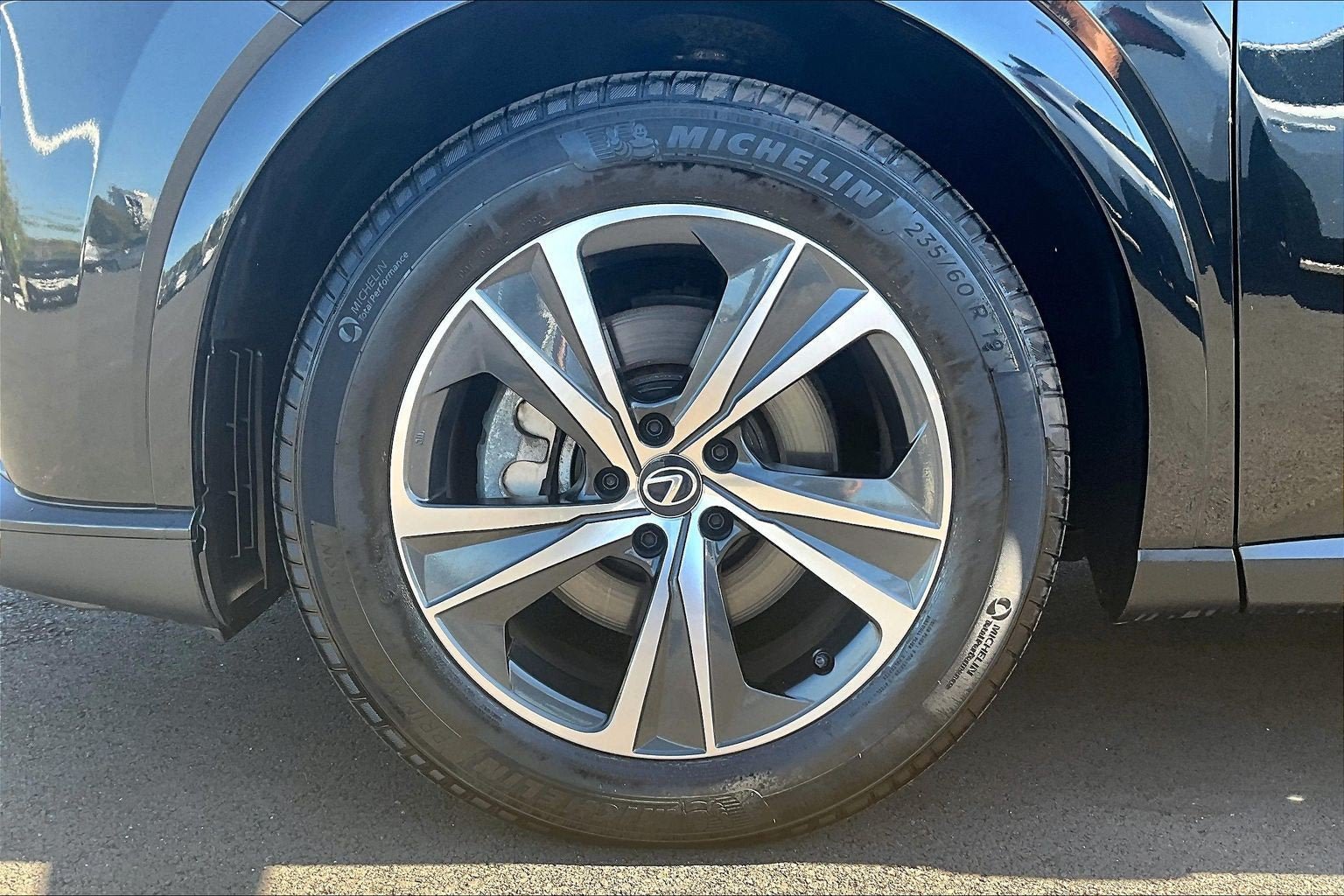 Used 2023 Lexus RX 350 Premium w/ Accessory Package AWD/4WD image 8