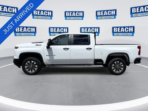 Used 2024 Chevrolet Silverado 2500 Custom w/ Custom Value Package AWD/4WD image 5