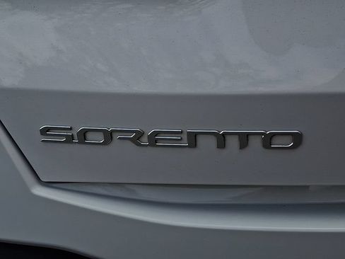 Certified 2024 Kia Sorento SX AWD/4WD image 30