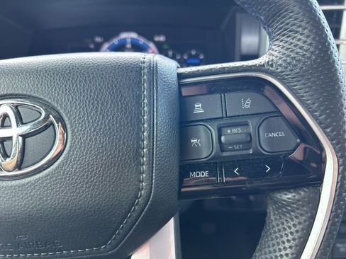 Used 2024 Toyota Tundra Platinum AWD/4WD image 22