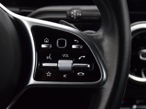 Certified 2023 Mercedes-Benz GLA 250 image 23