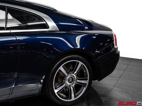 Used 2016 Rolls-Royce Wraith RWD image 16