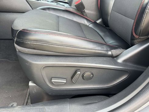 Used 2024 Ford Escape ST-Line image 19