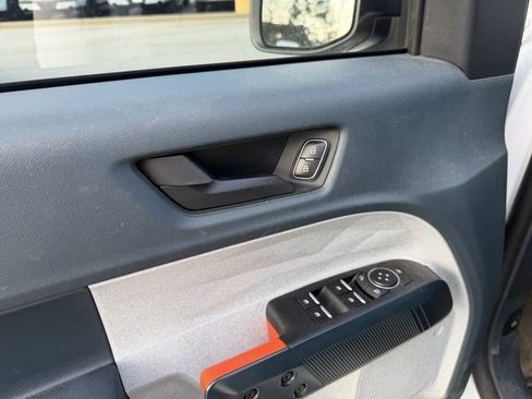 Used 2023 Ford Maverick XLT image 8