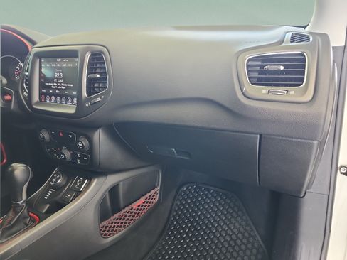 Used 2020 Jeep Compass Trailhawk AWD/4WD image 21