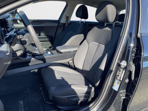 Used 2023 Kia K5 LXS image 13