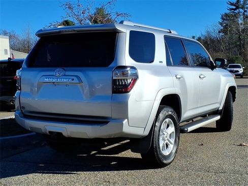Used 2015 Toyota 4Runner SR5 image 3