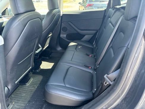 Used 2023 Tesla Model Y Performance AWD/4WD image 6