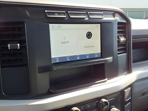 Used 2023 Ford F550 4x4 Regular Cab Super Duty image 7