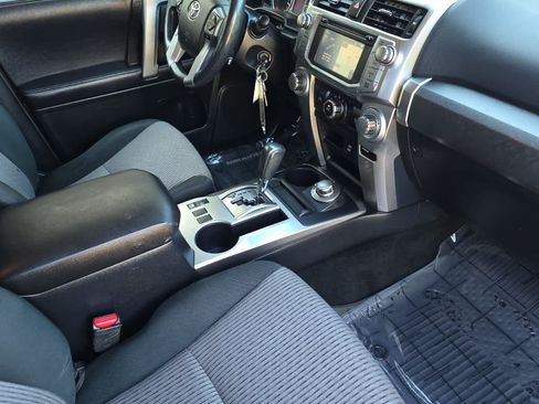 Used 2019 Toyota 4Runner SR5 AWD/4WD image 16