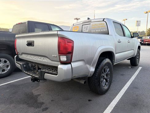 Used 2022 Toyota Tacoma SR5 w/ Technology Package RWD image 5