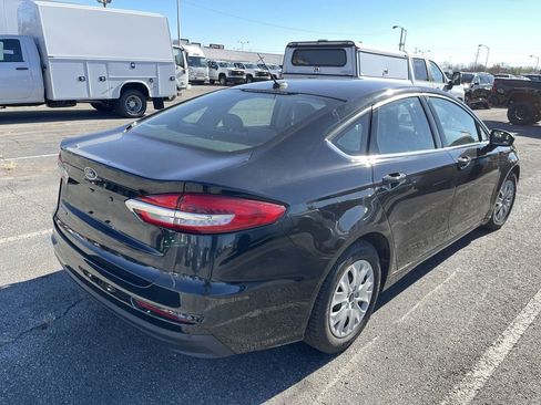 Used 2019 Ford Fusion S FWD image 8