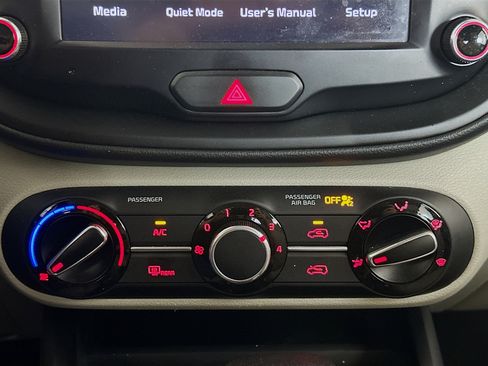 Used 2022 Kia Soul LX w/ Technology Package FWD image 23