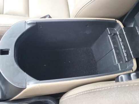 Used 2003 Ford Escape XLT image 29