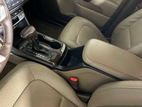 Used 2016 GMC Canyon SLT AWD/4WD image 17