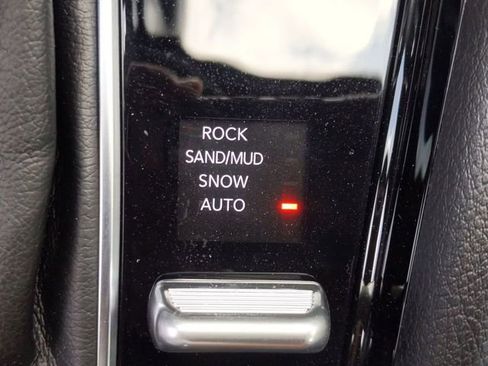 Used 2023 Jeep Compass Trailhawk w/ Trailhawk Elite Group image 27