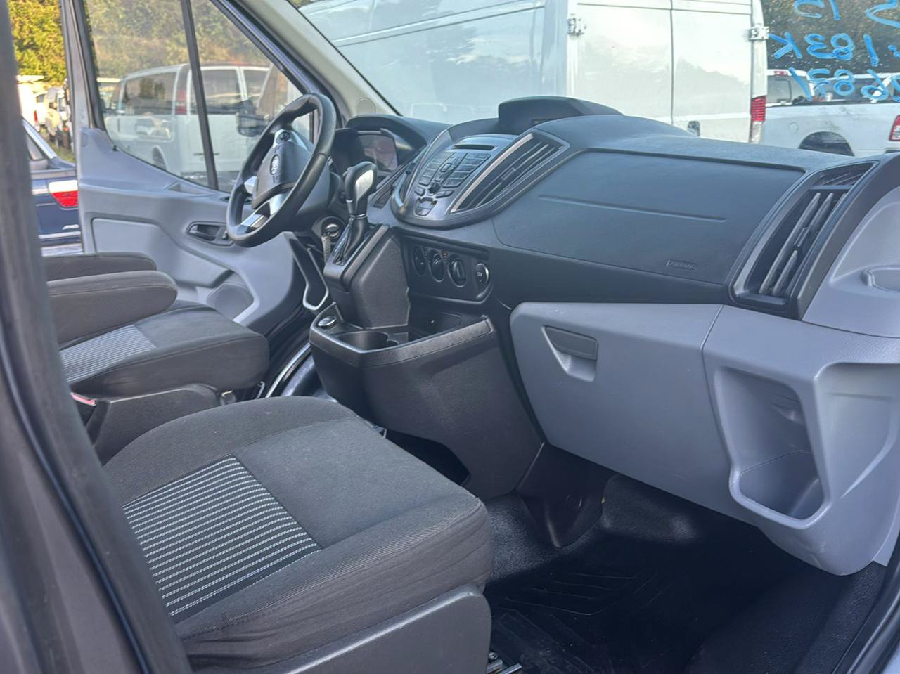 Used 2017 Ford Transit 350 XLT RWD image 16