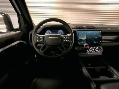 Certified 2026 Land Rover Defender 110 S AWD/4WD image 4