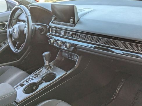 Used 2025 Honda Civic Sport image 30