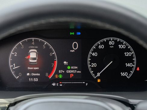Used 2025 Honda Civic Sport image 24