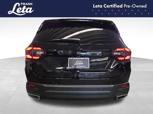 Used 2025 Honda Pilot Black Edition image 5