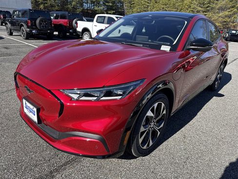 Used 2023 Ford Mustang Mach-E Premium image 2