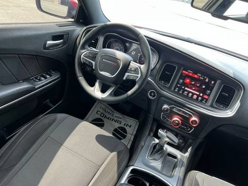 Used 2015 Dodge Charger SXT RWD image 28