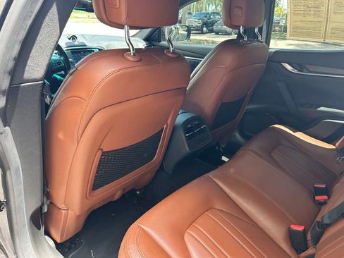 Used 2014 Maserati Ghibli RWD image 36