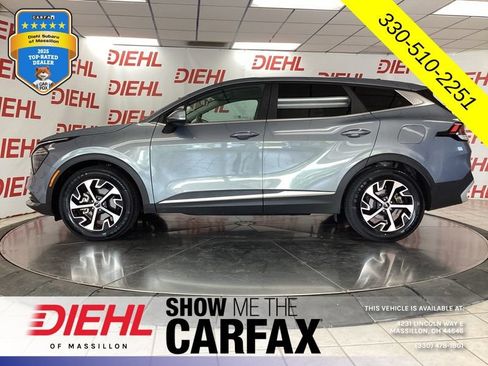 Used 2024 Kia Sportage EX FWD image 4