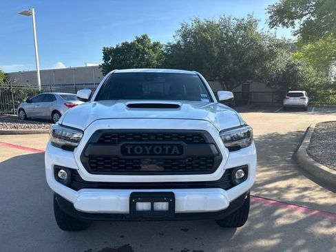 Used 2023 Toyota Tacoma TRD Sport AWD/4WD image 2