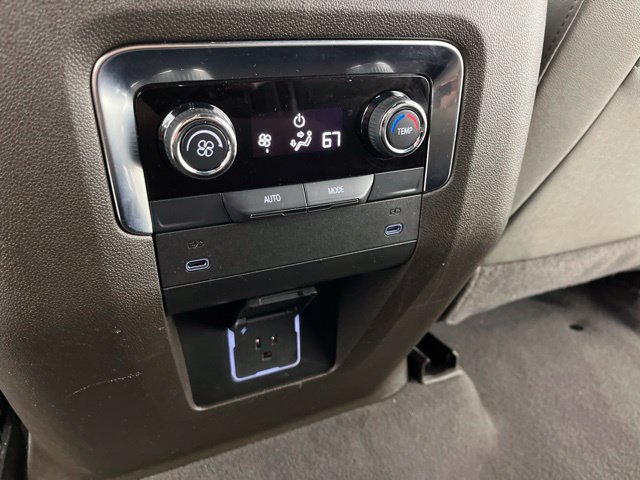 Used 2025 Chevrolet Tahoe LT RWD image 43