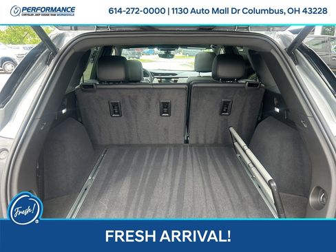 Used 2025 Cadillac XT5 Premium Luxury w/ Technology Package AWD/4WD image 11