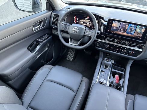 New 2026 Nissan Pathfinder SL AWD/4WD image 21