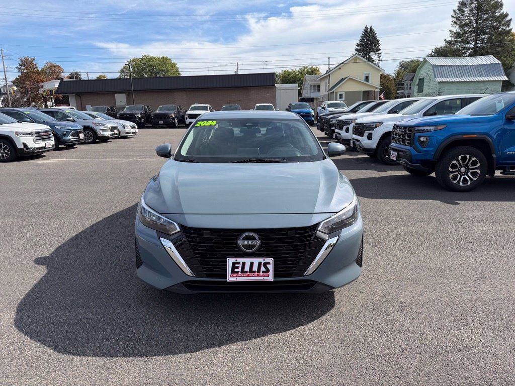 Used 2024 Nissan Sentra SV w/ All-Weather Package FWD image 8