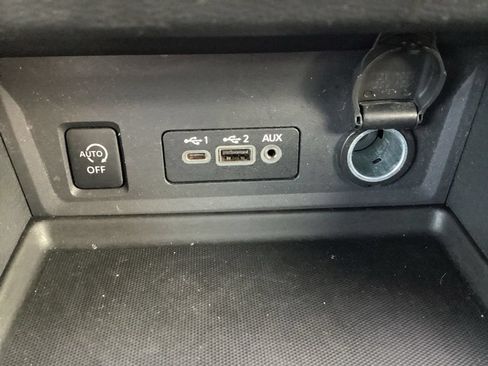 Used 2024 Nissan Sentra SV w/ All-Weather Package FWD image 17