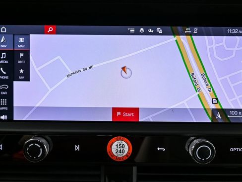 New 2026 Porsche Macan image 15