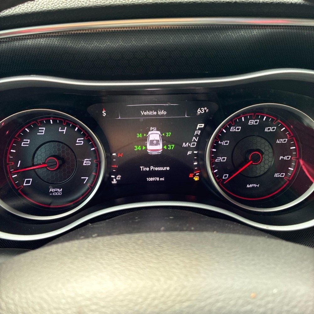 Used 2015 Dodge Charger R/T w/ Wheels & Tunes Group RWD image 8