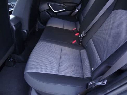 Used 2025 Kia Soul LX w/ LX Technology Package FWD image 7