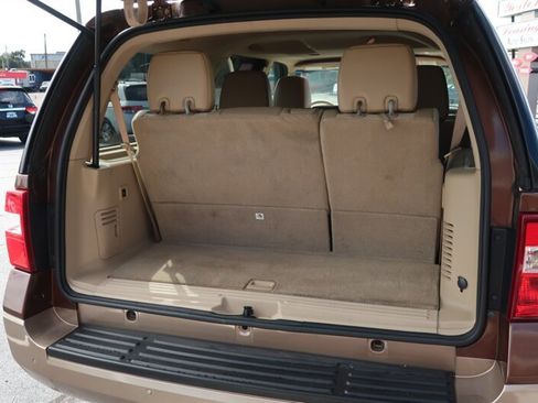 Used 2012 Ford Expedition XLT image 35