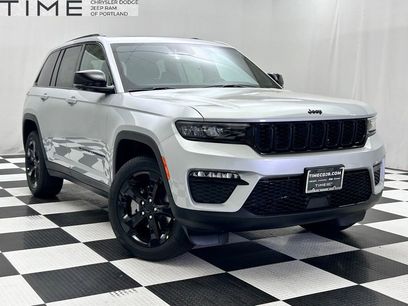 New 2025 Jeep Grand Cherokee Limited w/ Black Appearance Package