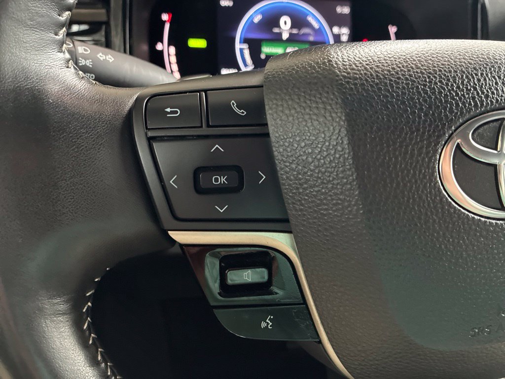 Used 2025 Toyota Camry SE FWD image 27