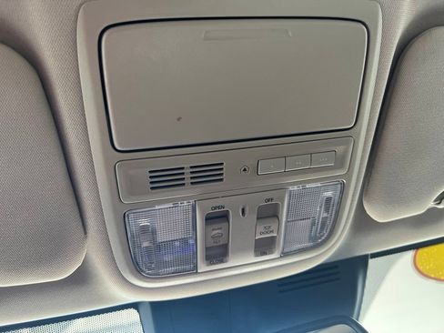 Used 2021 Honda CR-V Touring image 23
